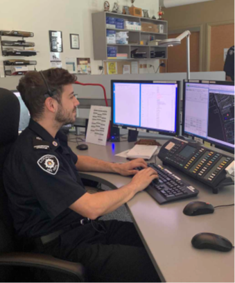 Communications operator on the computer